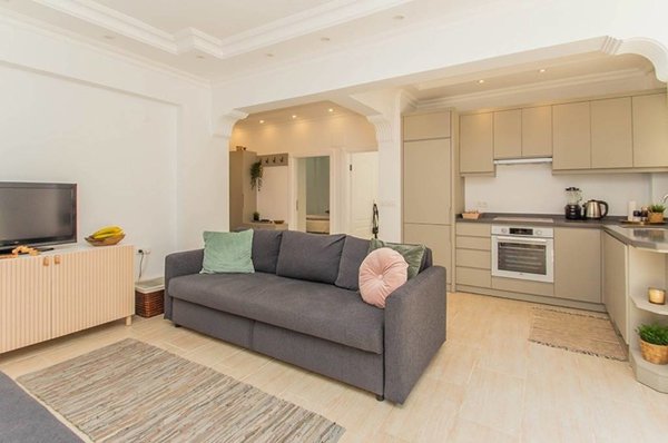 Furnished apartment only 100 m from the sea, Alanya - City Center - 4