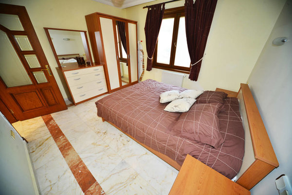 Möblierte 5 Zimmer Villa nur 700 Meter zum Strand in Alanya - Kestel - 18