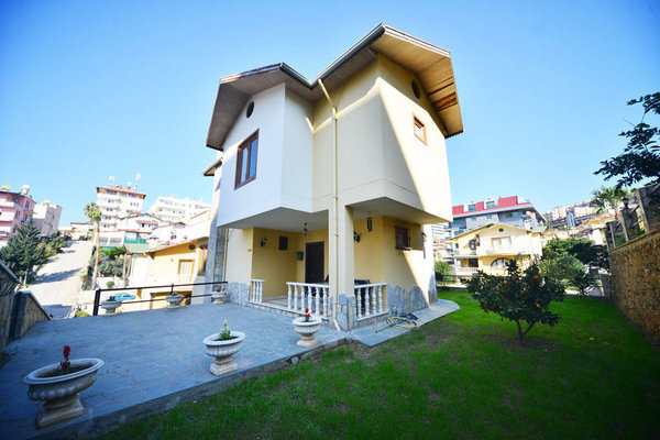 Furnished 5 room villa only 700 meters to the beach in Alanya - Kestel - 22