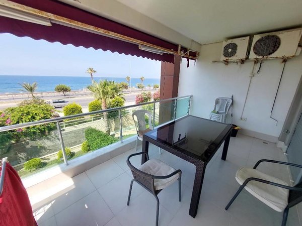 Alanya Kestel'de denize sıfır konumda deniz manzaralı eşyalı daire - 10